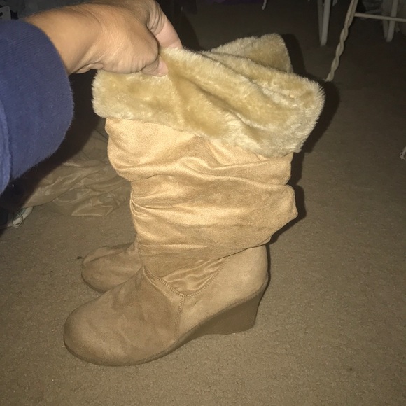 BAMBOO Shoes - Bamboo Tan boots fur uppers